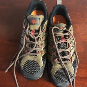 Merrel hiking work shoe, brand new in box, never used, safety toe